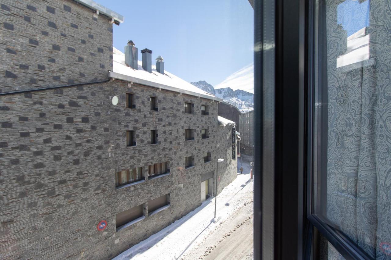 Apartamentos La Solana Deluxe 3000 Pas De La Casa Eksteriør bilde